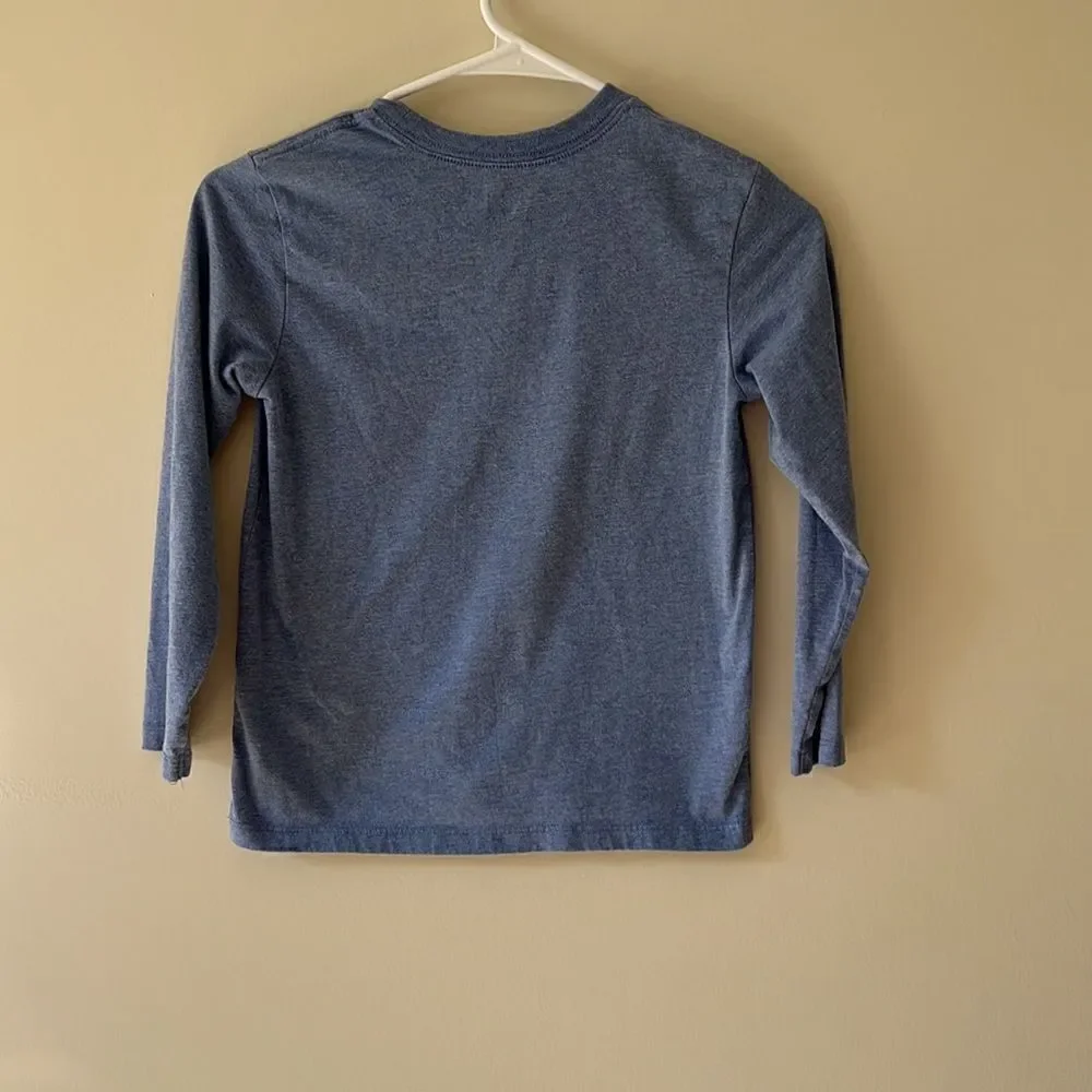 The Childrens Place kids blue size 7/8 Monday long sleeve shirt.